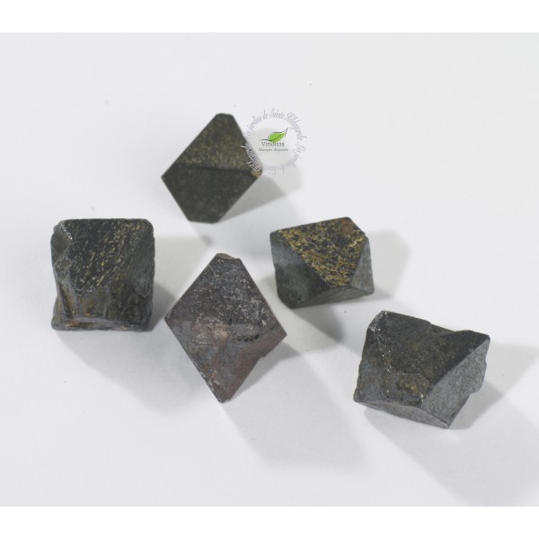Kamienie szlachetne - Magnetyt kryształ naturalny, 70078