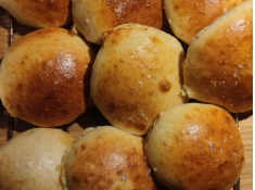 Bułeczka na zakwasie z mąki orkiszowej Oberkulmer z solą 1szt, pieczywo_bułka_z_sola - -(bulki_z_sola)